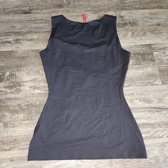 Spanx Thinstincts Smoothing Tank - Picture 8 of 9